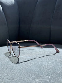 MUÑECA — Gafas Fotocromáticas con Detalle Escarchado · Karol Eyewear